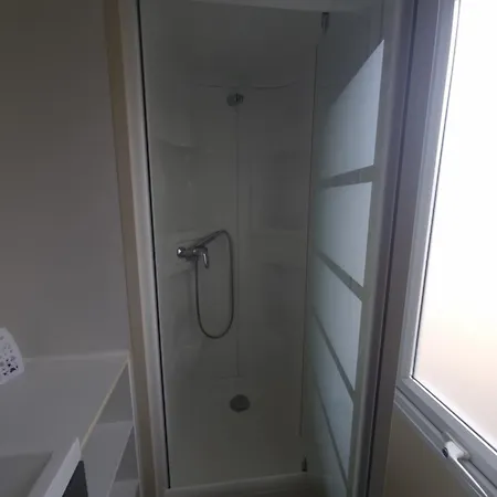 Camping Mobil-home, Piscine, Wifi, Climatise