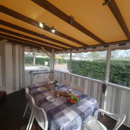 Camping Mobil-home, Piscine, Wifi, Climatise